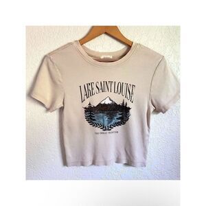 Urban Nation Lake Saint Louise Top